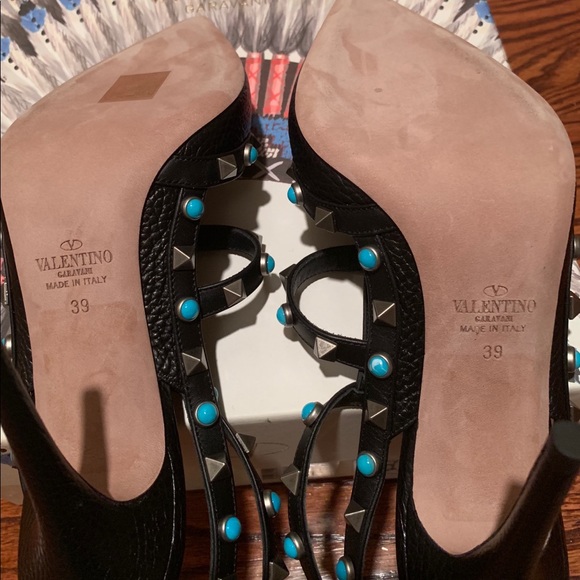 🆕 VALENTINO GARVANI African Rockstud Pump heel - Picture 6 of 8